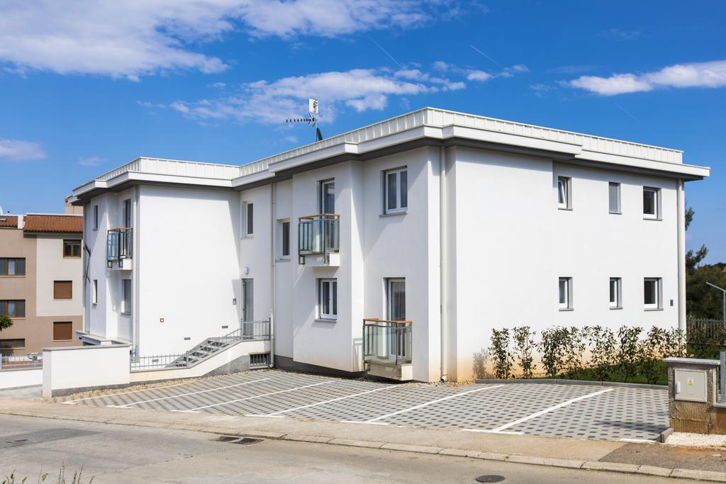 Apartments Lapis Premantura Exteriér fotografie